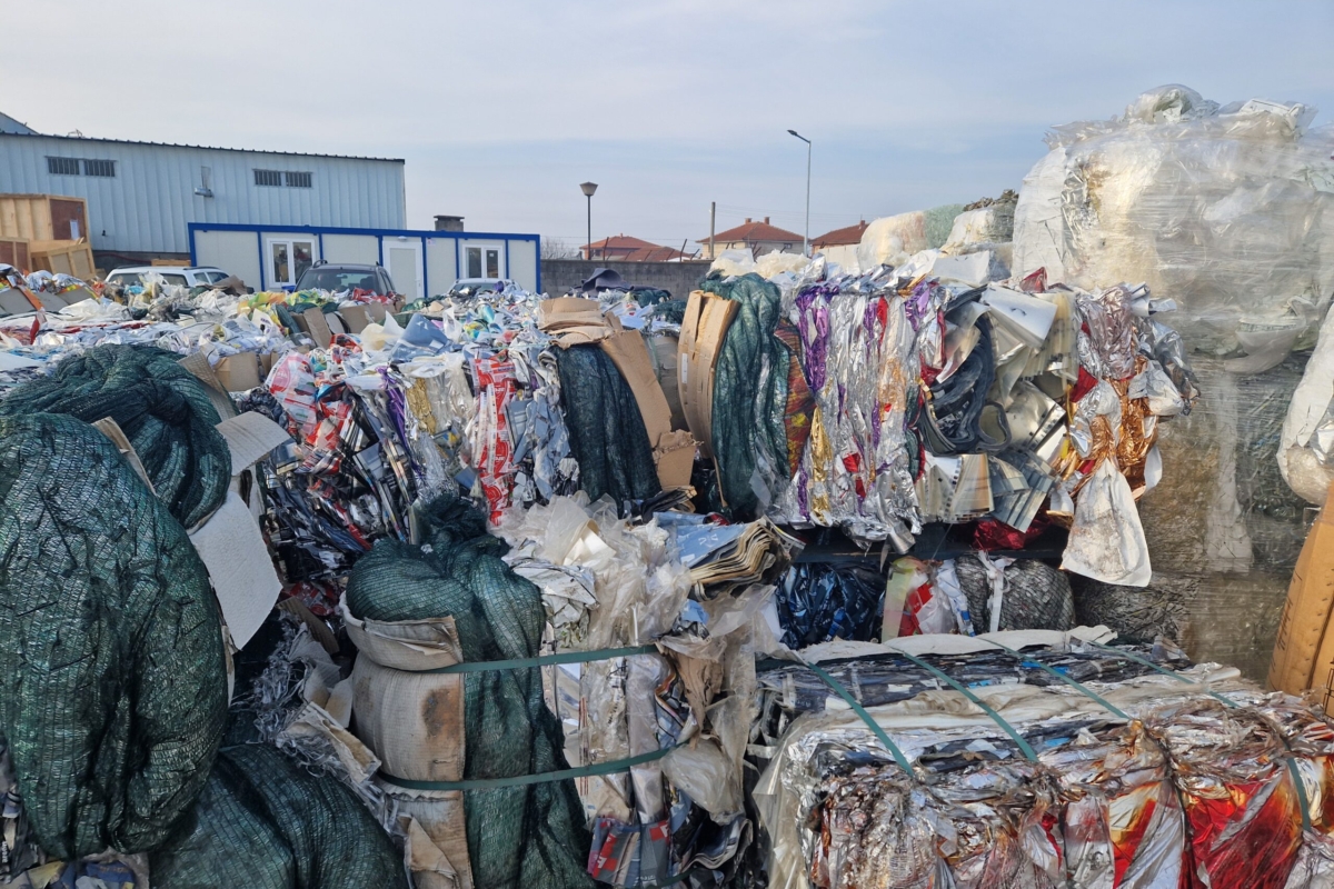 Baled waste printing foil